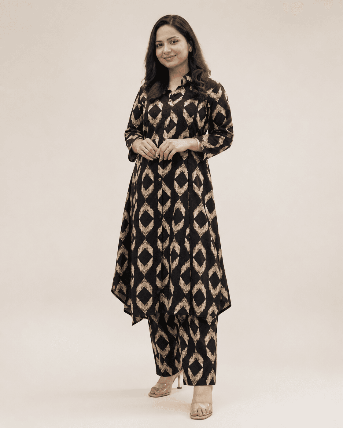 Black & Beige Diamond-Print Rayon Kurta Pant Set