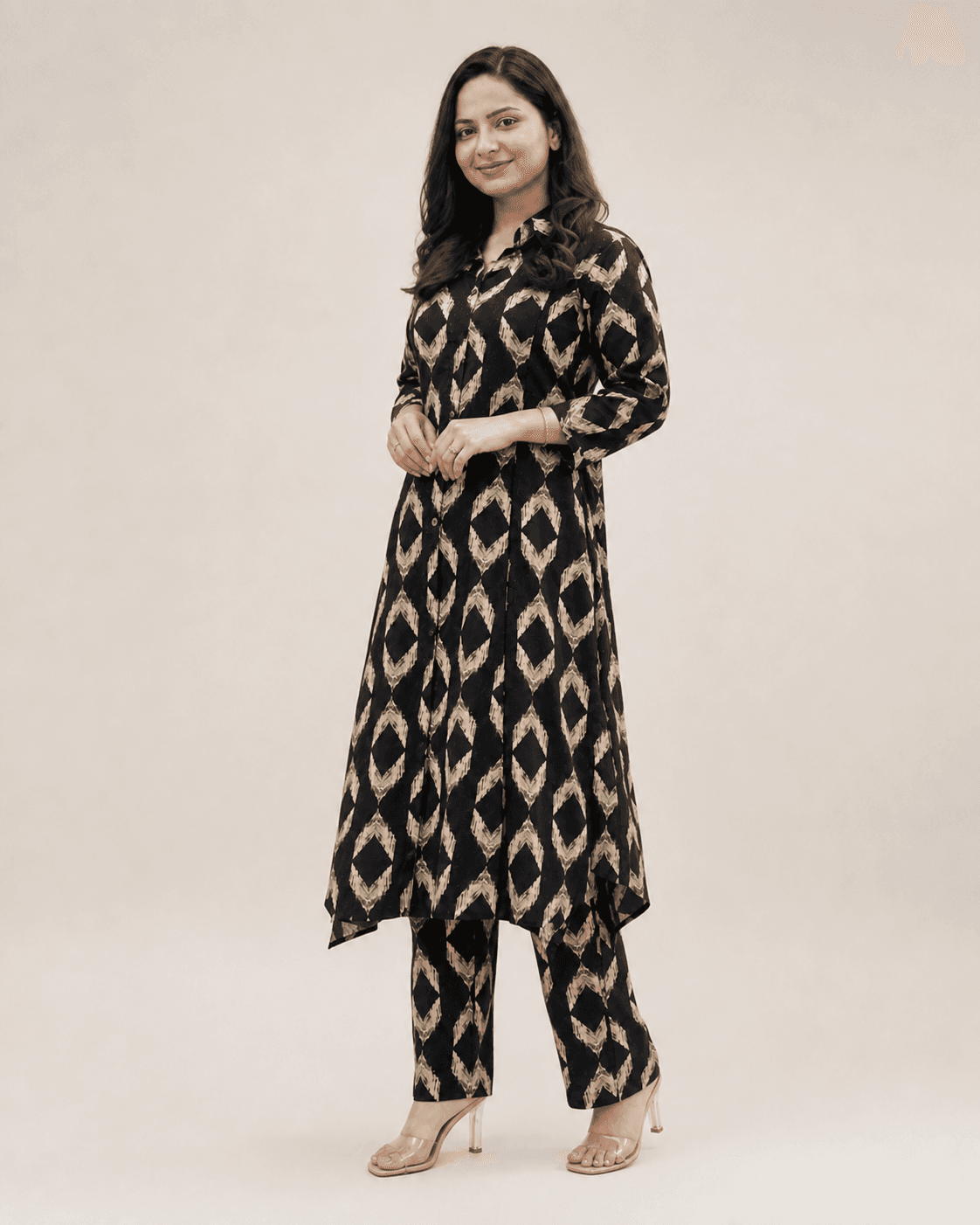 Black & Beige Diamond-Print Rayon Kurta Pant Set, view 4